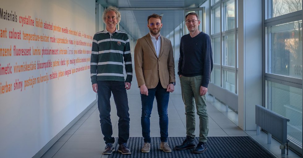 Walter Caseri, Marco D'Elia, Markus Niederberger (f. l. t. r.) worked on the development of the new corrosion protection material PPM. (Photograph: ETH Zurich / Martin Rütsche)